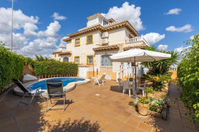 Honey Life Villa by Fidalsa